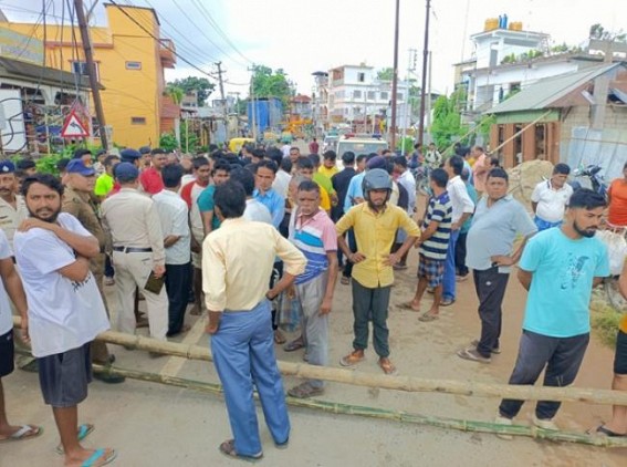 Public Blocked Road in Barjala after AMC vehicle without number-plate hit & ran ; Young man lost his one leg on spot, health critical Public Blocked Road in Barjala after AMC vehicle without number-plate hit & ran ; Young man lost his one leg on spot, health critical